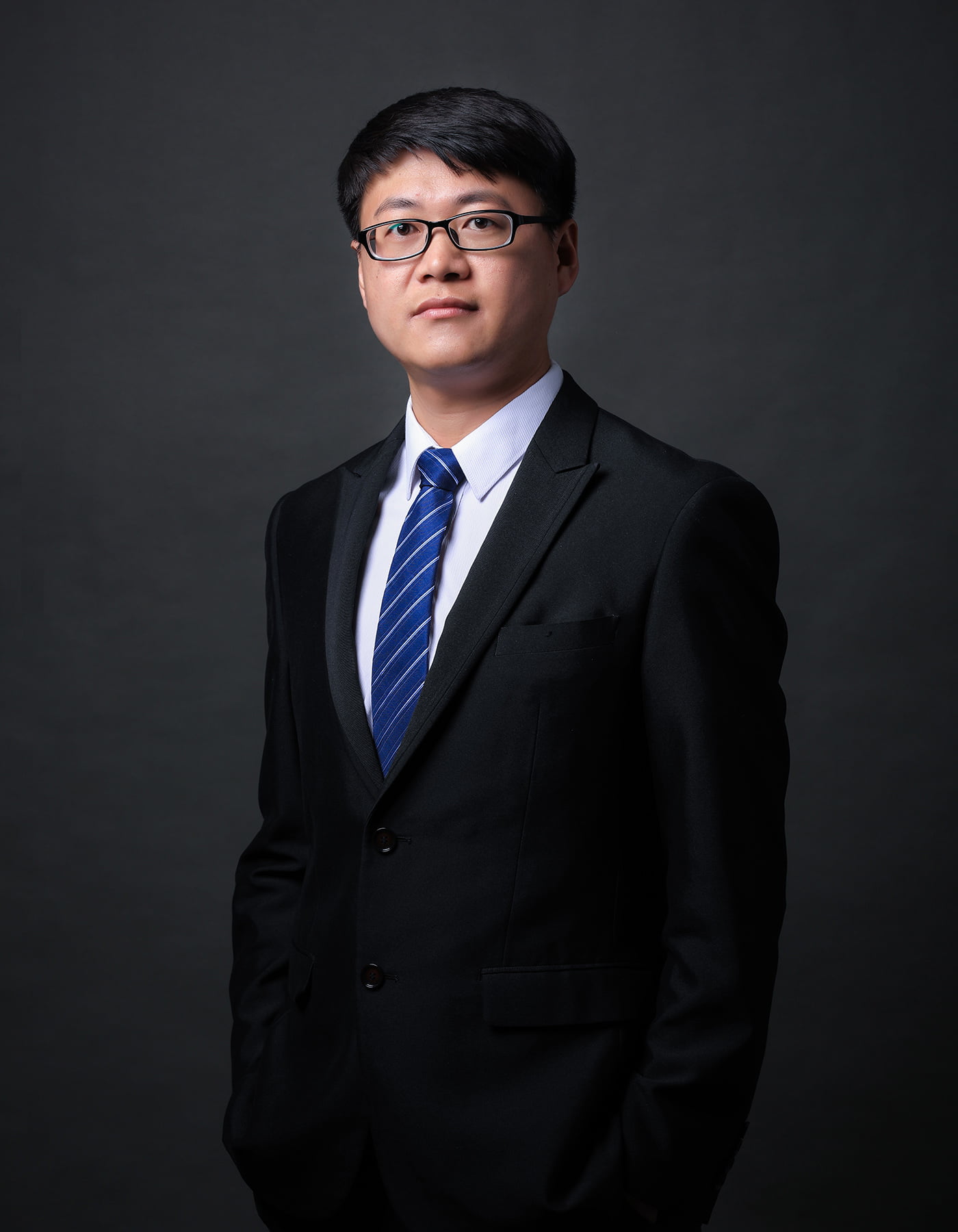 睿扬律师事务所 - 合伙人、证券与资本市场业务部副主任 - 孙良双
