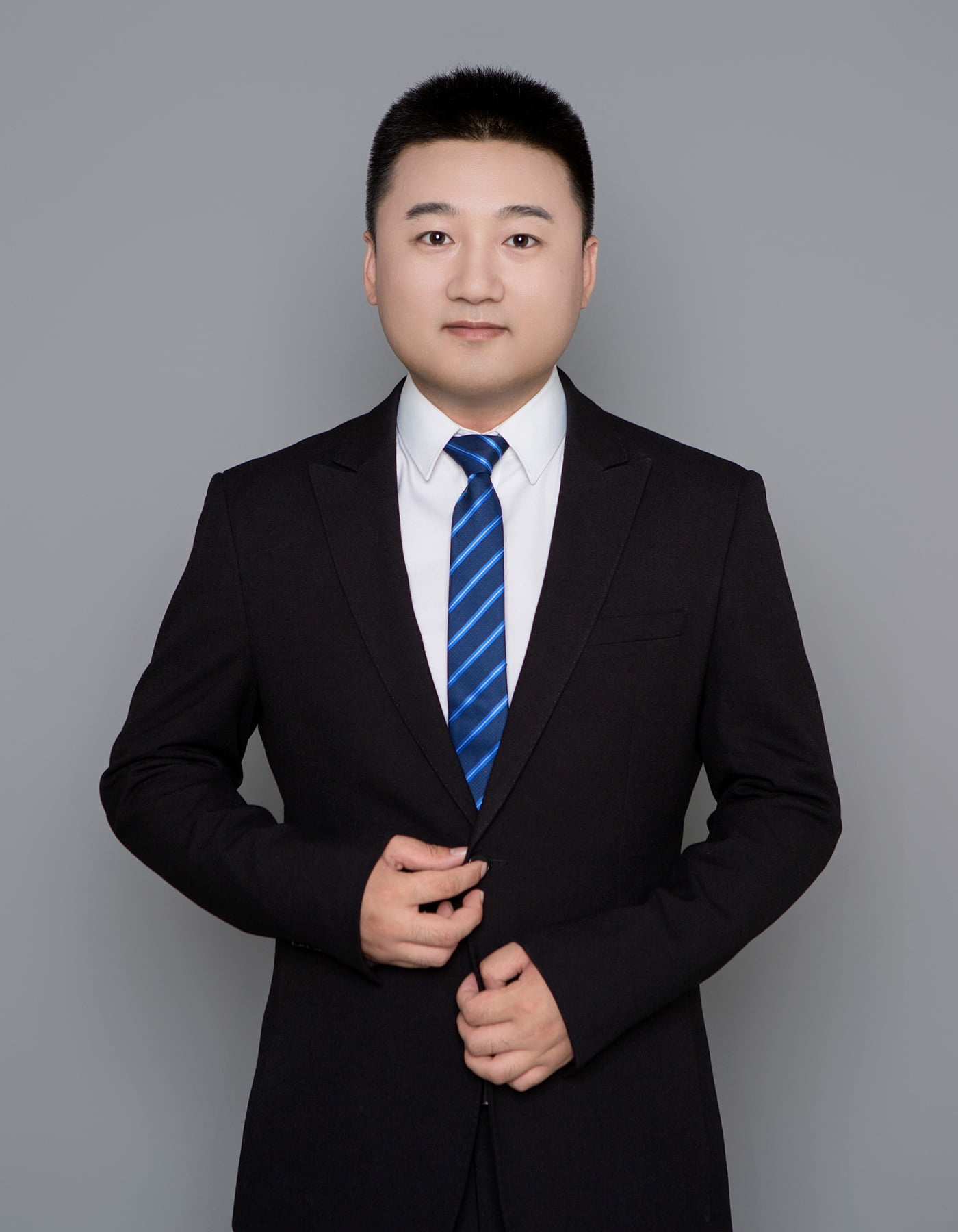 睿扬律师事务所 - 睿扬私募基金行业法律服务中心副主任 - 成文浩