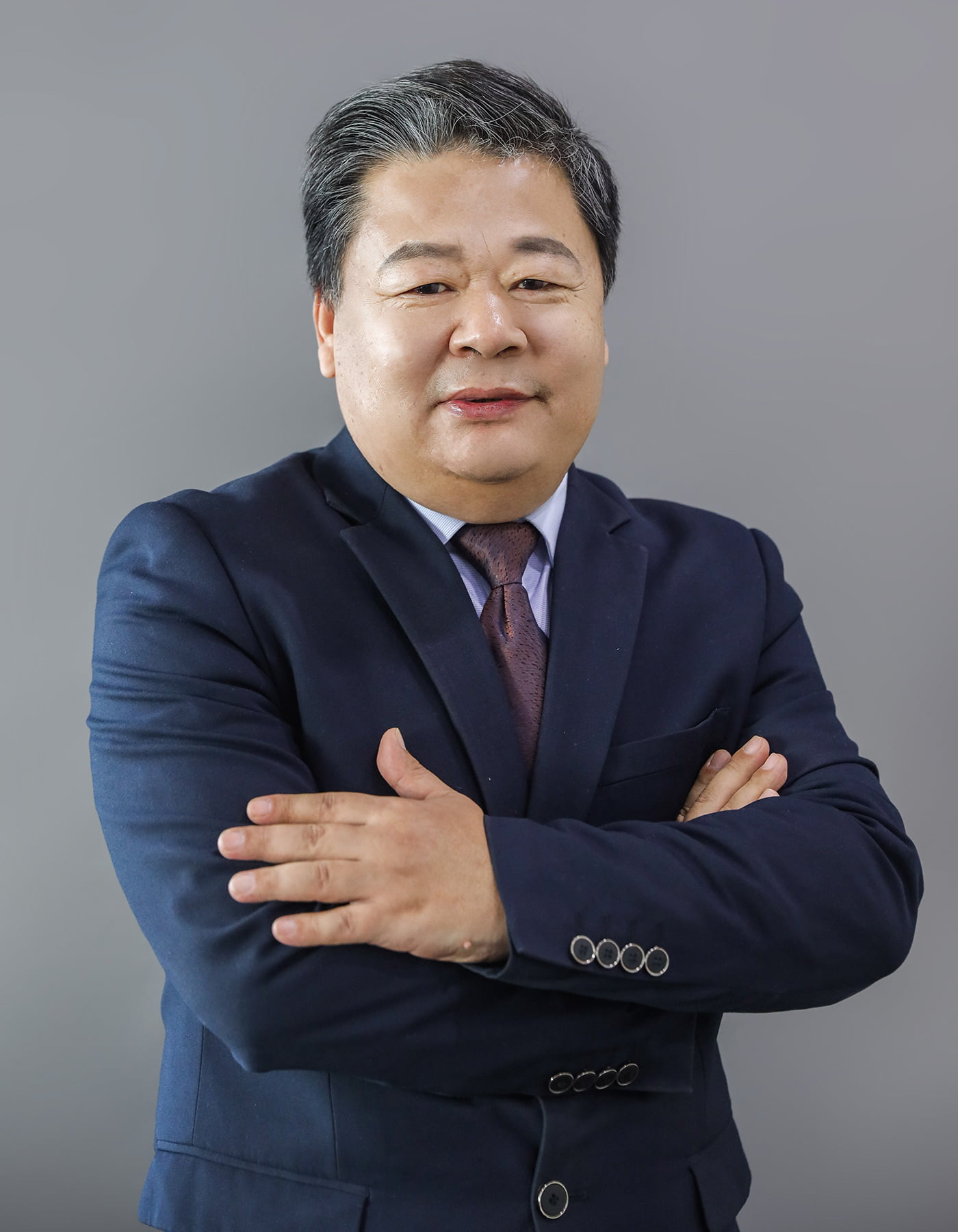 睿扬律师事务所 - 高级合伙人 - 王新
